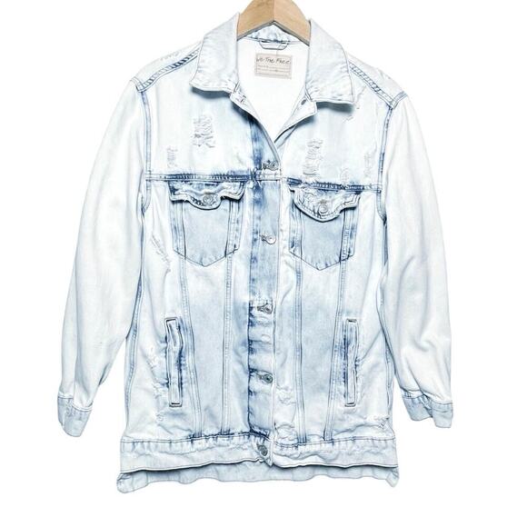 FREE PEOPLE x WE THE FREE Women’s Distressed Lightwash Denim Jacket - Picture 2 of 4